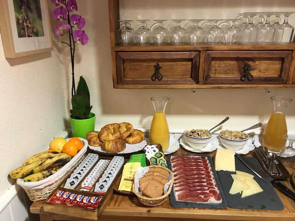 Hostal Ezkaurre Isaba Dış mekan fotoğraf