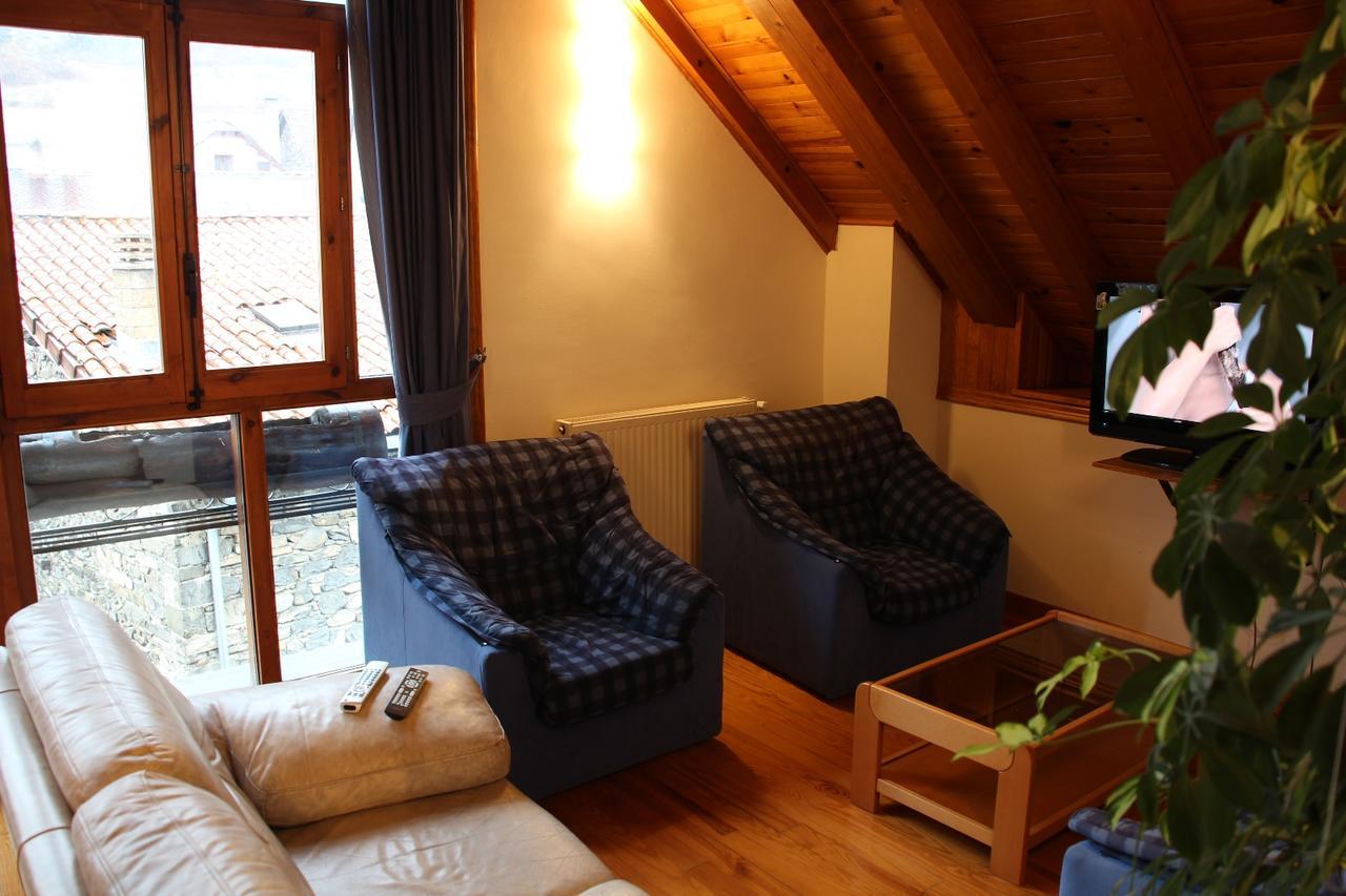 Hostal Ezkaurre Isaba Dış mekan fotoğraf